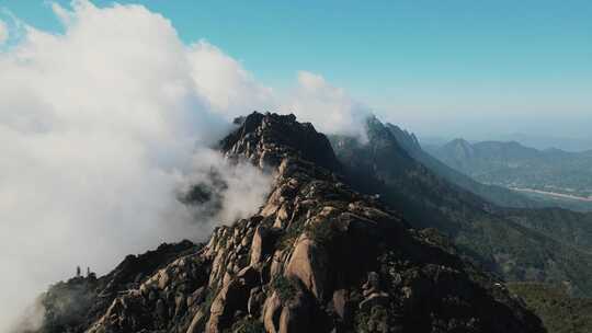 山峰云海