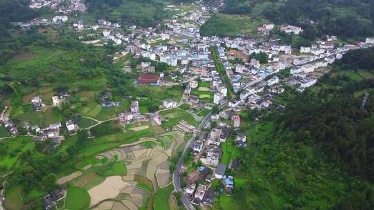 田园风光，聆听徐徐而来的浪声，空旷世界里