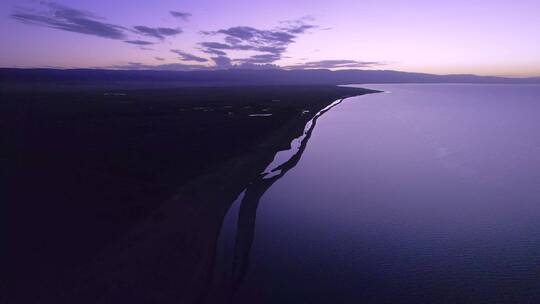 青海湖黄昏夕阳自然唯美风景航拍