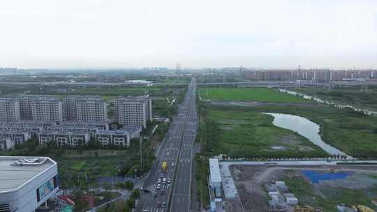 嘉松中路街景