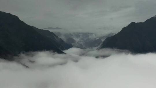 航拍重庆大巴山冬季雪山冰雪风光雪景