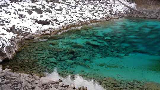 四川阿坝州九寨沟冬日山水