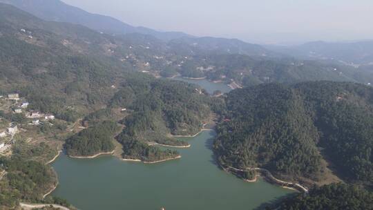 航拍大自然山川天然水库