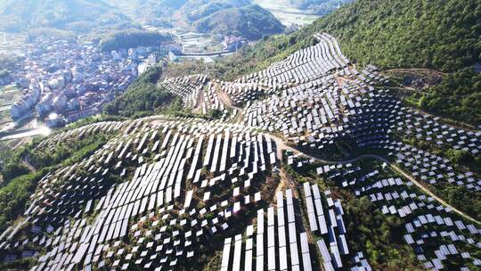 航拍山上光伏太阳能电池板视频素材模板下载