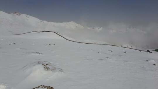 青藏高原海东互助北山景区雪山顶圣母天池