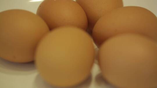 磕鸡蛋打鸡蛋搅鸡蛋