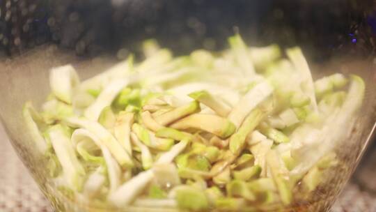 酸菜罐泡菜坛子腌制榨菜咸菜视频素材模板下载