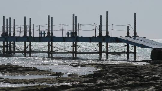 西沙群岛南海岛礁栈桥地拍视频素材模板下载