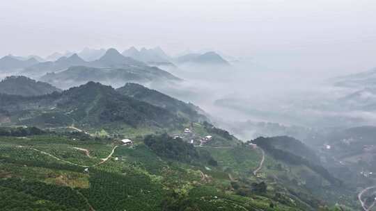 桂林山水云雾