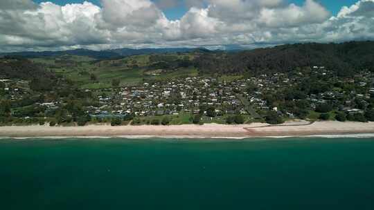 飞翔在新西兰的小海滩度假小镇-哈黑