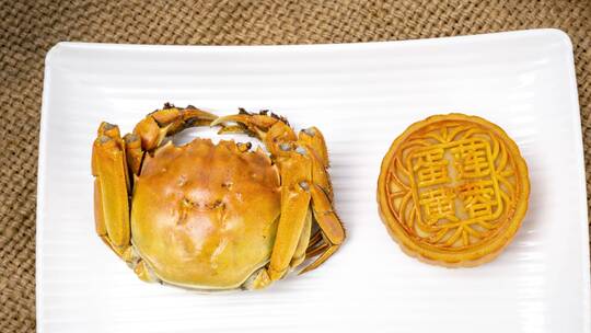 中秋节月饼与大闸蟹