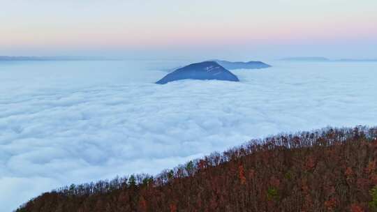 大气航拍巫峡云海红叶