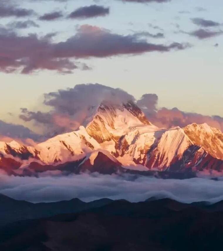 合集-四川甘孜贡嘎雪山日照金山竖屏