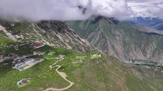 西藏山南达拉岗布寺航拍