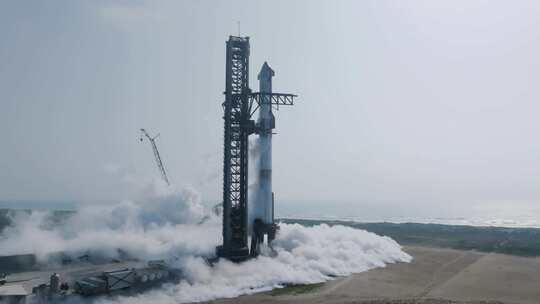 马斯克SpaceX火箭发射