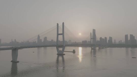 武汉长江二桥，平视环绕镜头
