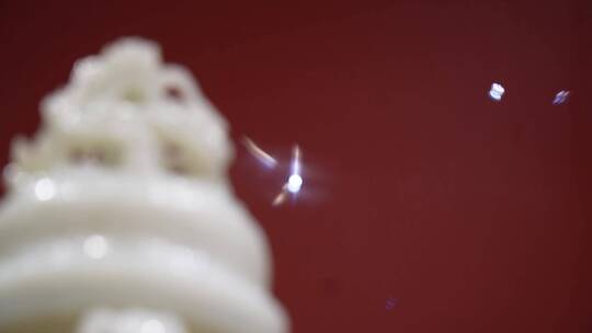 白玉雕刻玉瓶工艺品视频素材模板下载