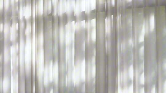 午后阳光窗帘随风飘动慢镜头视频