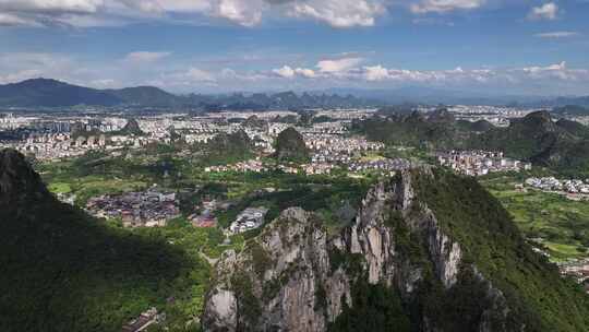 广西桂林城市航拍喀斯特峰林自然风光