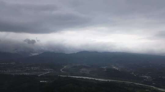 绵阳北川附近的大山与村庄