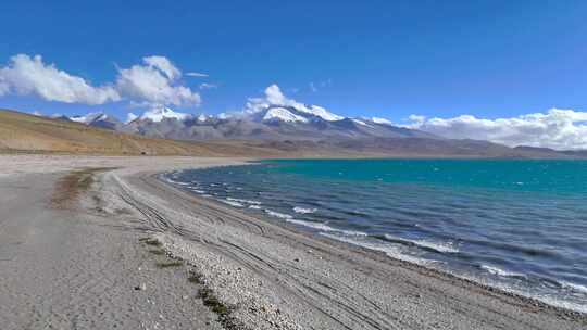 西藏阿里 鬼湖拉昂措