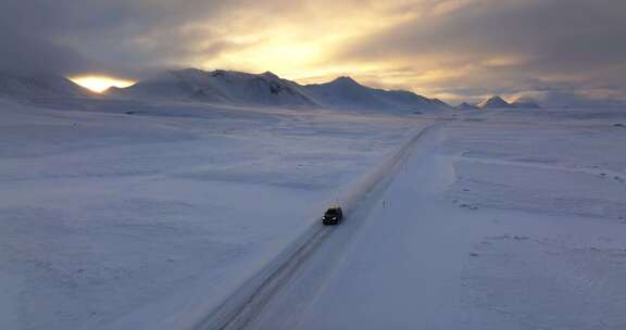 雪域冰原公路自驾