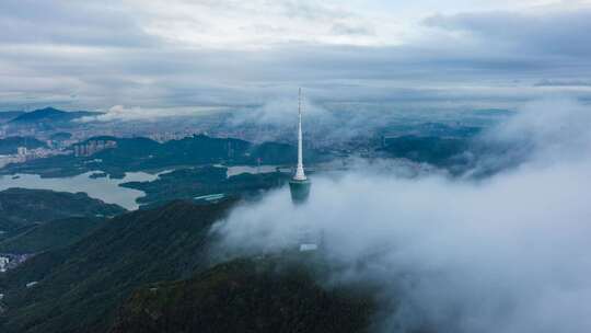 深圳梧桐山风景区山顶电视塔云海航拍延时