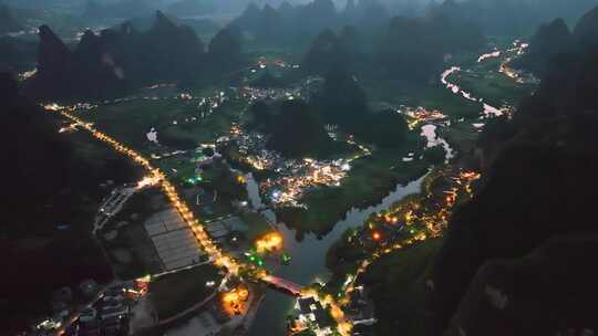 广西桂林阳朔遇龙河工农桥夜景航拍