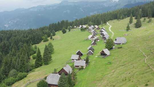 村庄，小屋，山，无人机