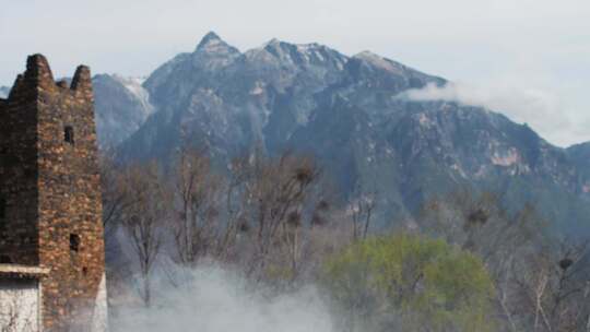 蓝天白云山峰风景延时