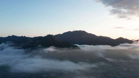 航拍山东泰山日出云海风光