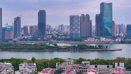 湖南长沙湘江江滩公园航拍橘子洲岳麓山风景