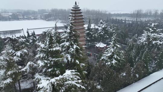 洛阳白马寺齐云塔寺院航拍雪景冬季