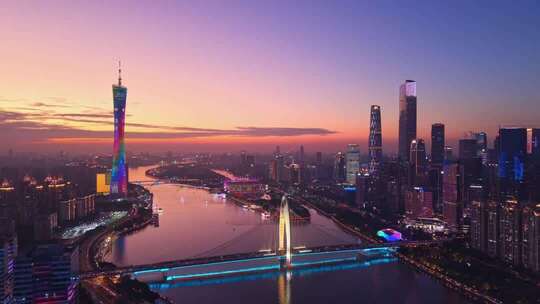 广州珠江新城黄昏天际线