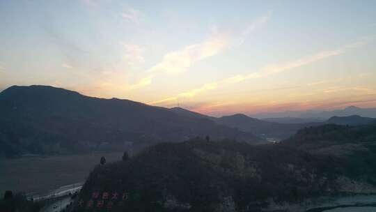 航拍 景色 风景 山脉 山川 夕阳 晚霞