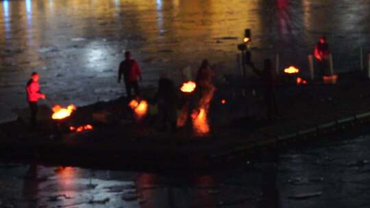 打铁花 传统表演 传统文化 节日气氛 夜景