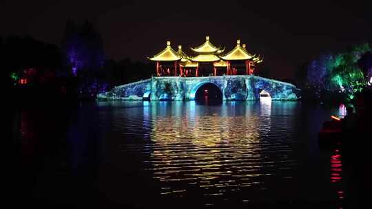 扬州瘦西湖夜游游船五亭桥夜景灯光秀