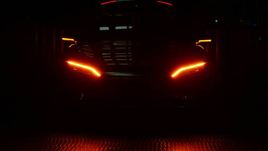 新能源汽车 车灯闪烁 大灯亮起 摆拍特写视频素材模板下载
