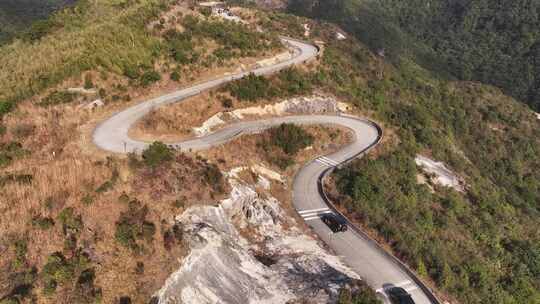 车队高山行驶跟车航拍跟拍