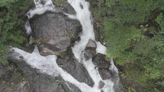 瀑布水流山泉水大自然自然风景自然风光