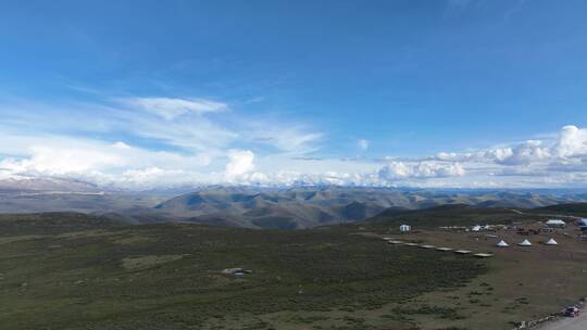 贡嘎雪山日出神山航拍