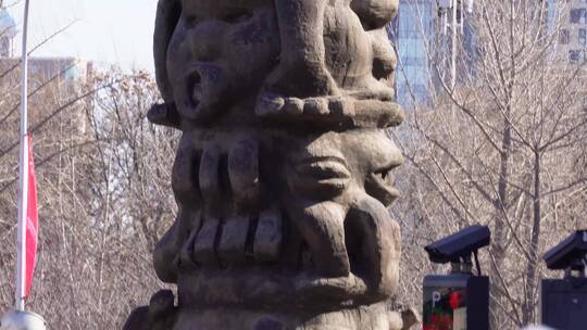 图腾雕塑中华民族园少数民族土著标志视频素材模板下载