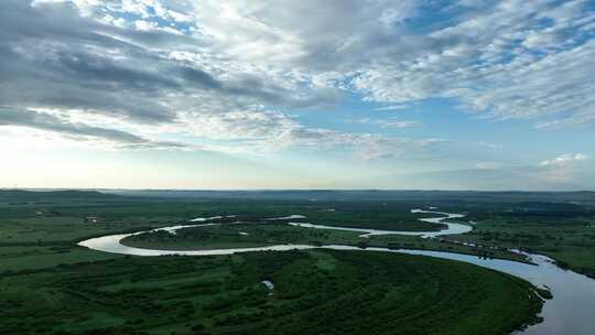 航拍夏季海拉尔河湿地风景