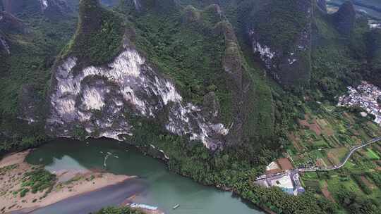 桂林山水烟雨漓江兴坪古镇航拍4K