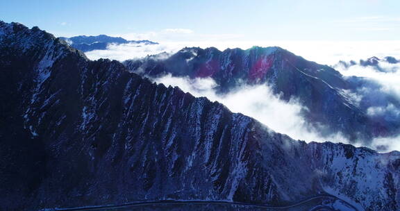 航拍风景冬季巴郎山雪山云海