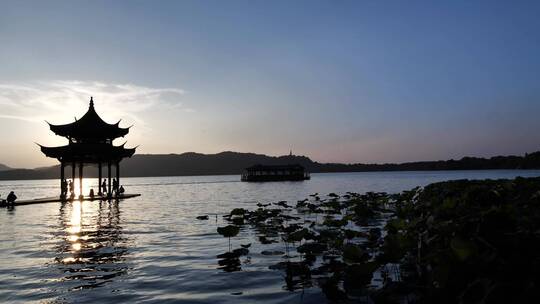 杭州西湖景区集贤亭落日夜景