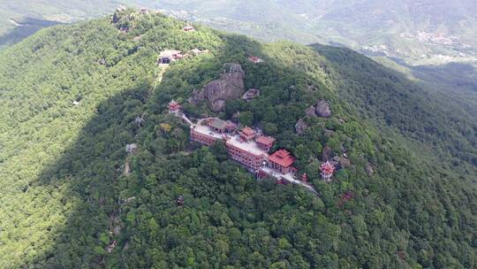 泉州山峰仙公山景区航拍山顶风景森林山脉