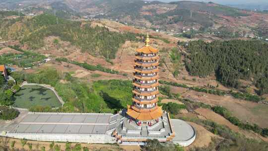 航拍云南弥勒锦屏山景区