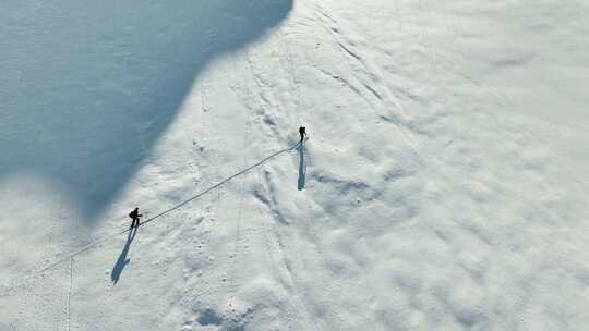 结组登山冰川行走