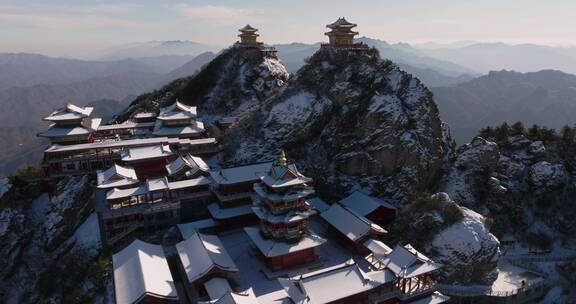 航拍河南洛阳老君山雪景风景